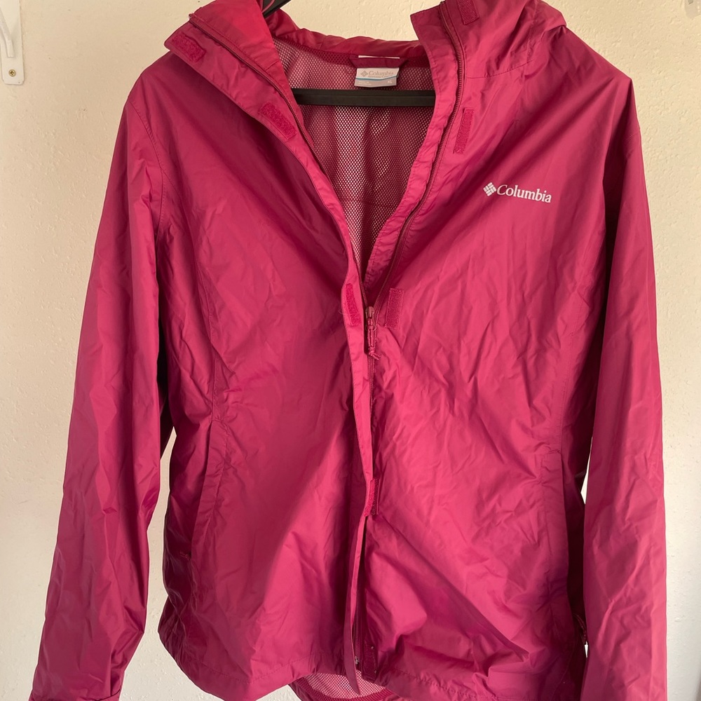 Columbia rain coat